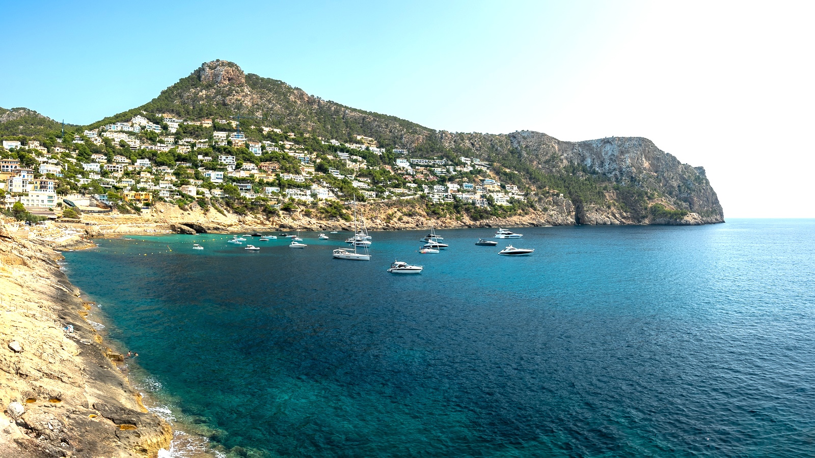 En Sandberg Estates somos expertos en la compra y venta de propiedades en las zonas más exclusivas de Mallorca. 