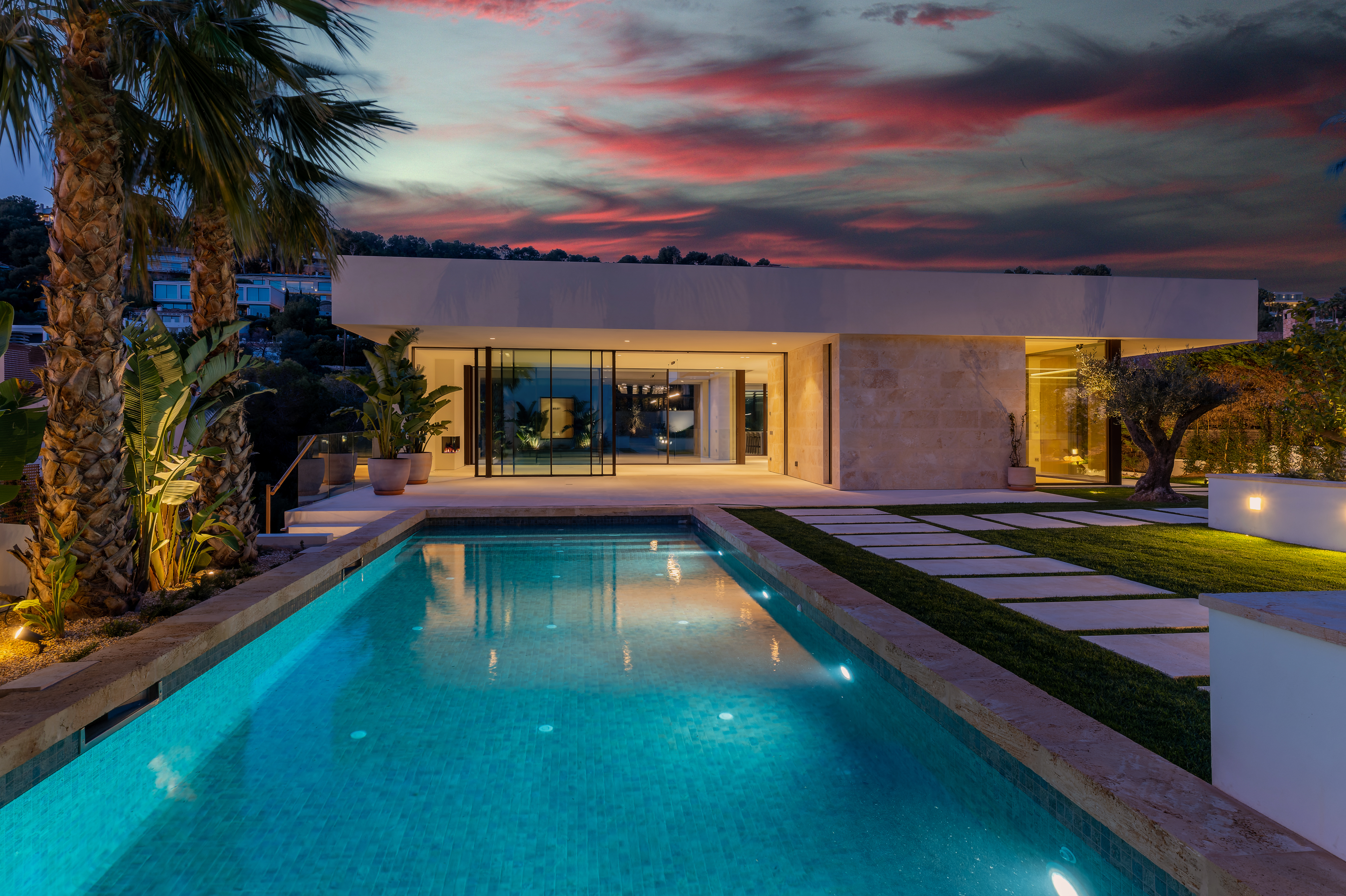 En Sandberg Estates somos expertos en la compra y venta de propiedades en las zonas más exclusivas de Mallorca. 