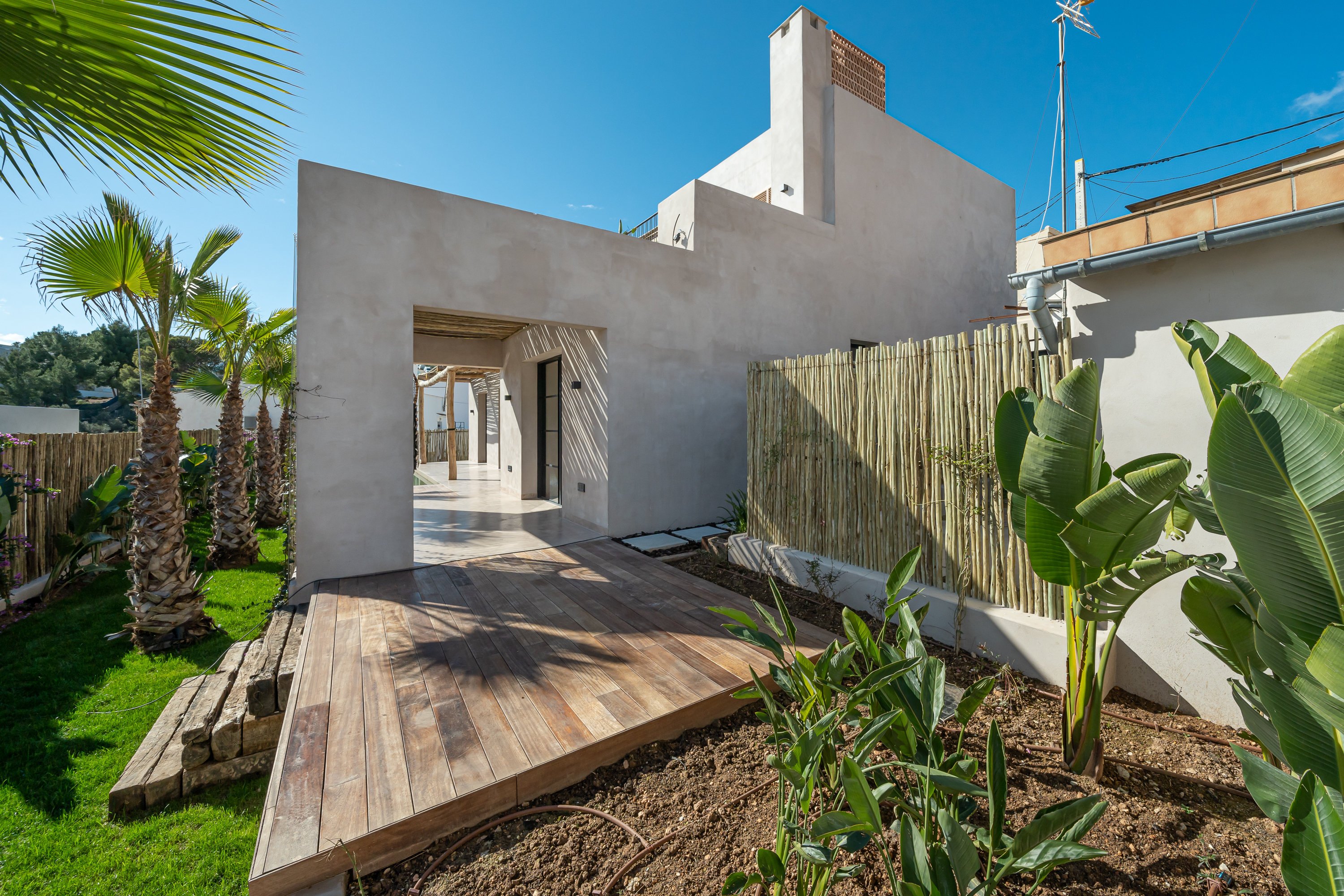 En Sandberg Estates somos expertos en la compra y venta de propiedades en las zonas más exclusivas de Mallorca. 