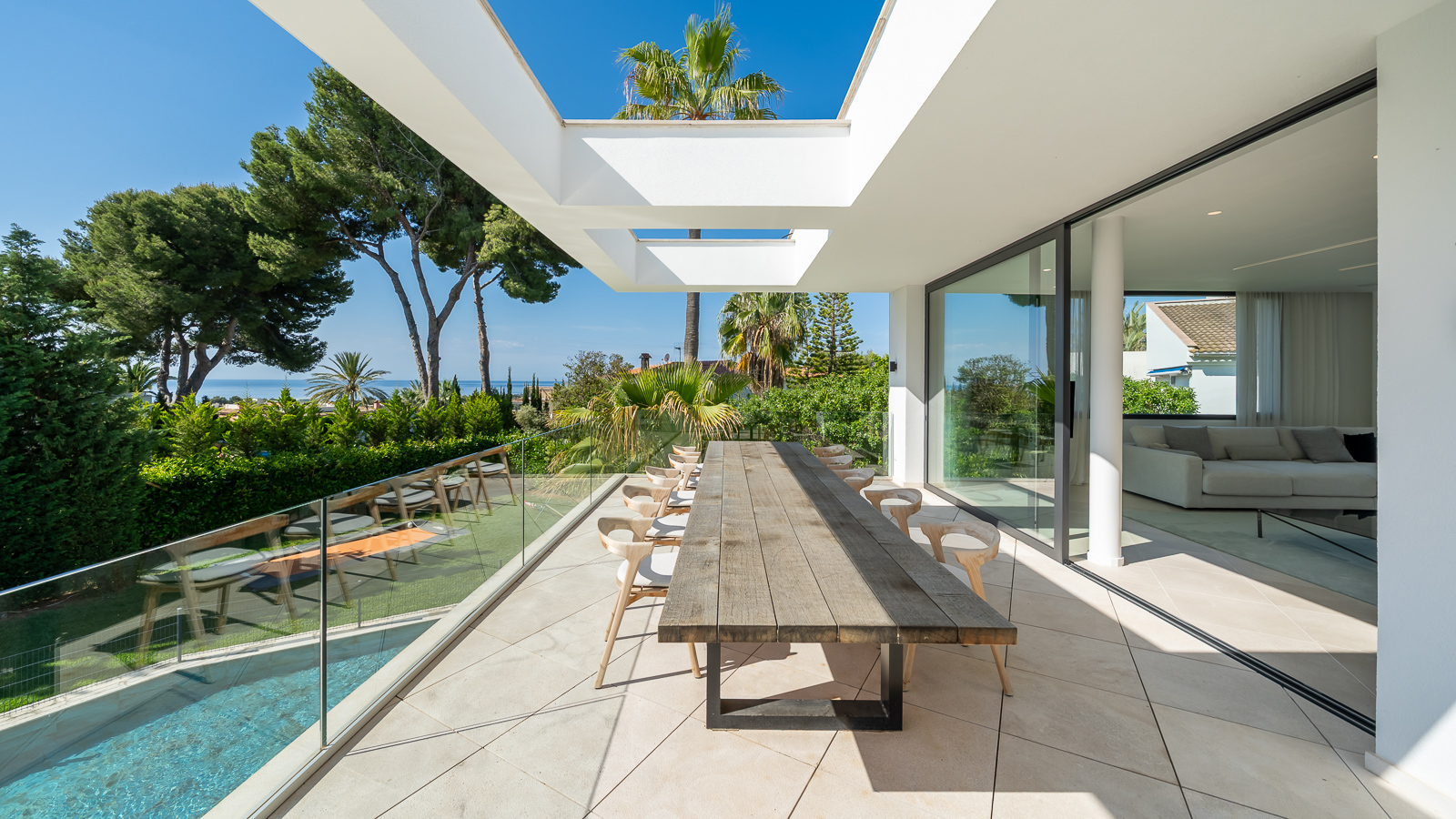 Vill du köpa ett hus på Mallorca? Oavsett om du vill flytta, investera eller köpa ditt drömhus kan det kännas överväldigande att hitta ett hus utan rätt vägledning.